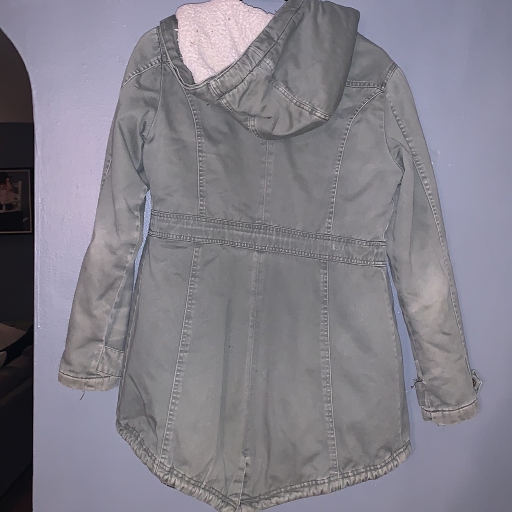 American rag jacket. Sized small. Army green. - Picture 7 of 8